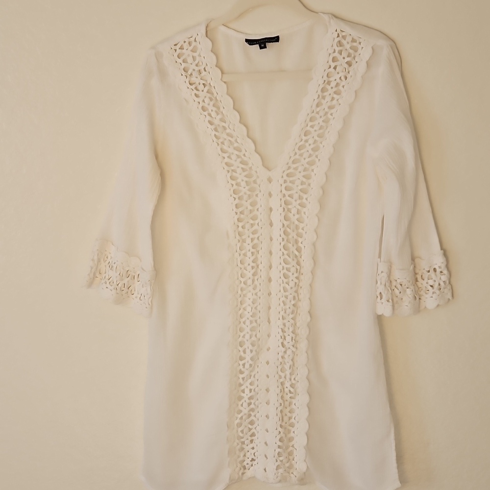 Elegant White Lace Trim Tunic